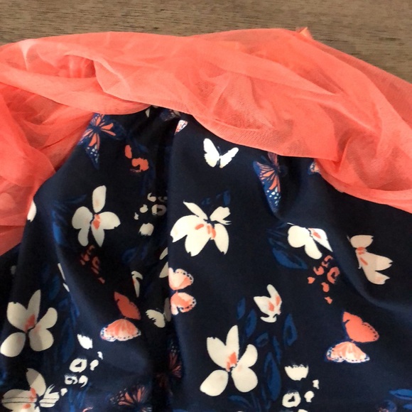 Kids Skirt Buddle in Size 5. Bundle includes 2 Polo and 1 Zara Skirt and 1 other - Picture 7 of 9